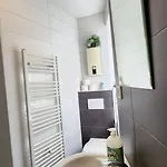 Elena Flat Orchidee Zentrum * Duisburg