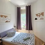 Elena Flat Orchidee Zentrum * Duisburg