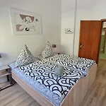 Elena Flat Orchidee Zentrum Duisburg