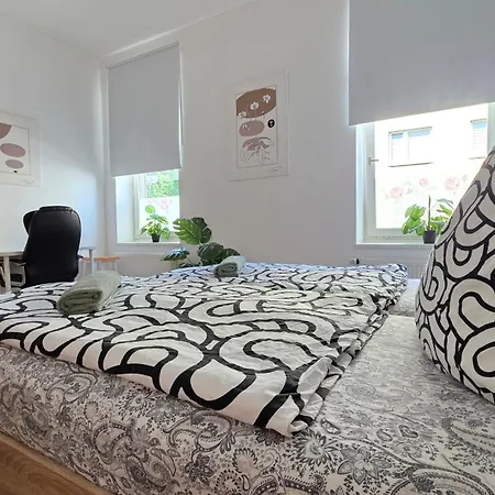 Lägenhet Elena Flat Orchidee Zentrum *